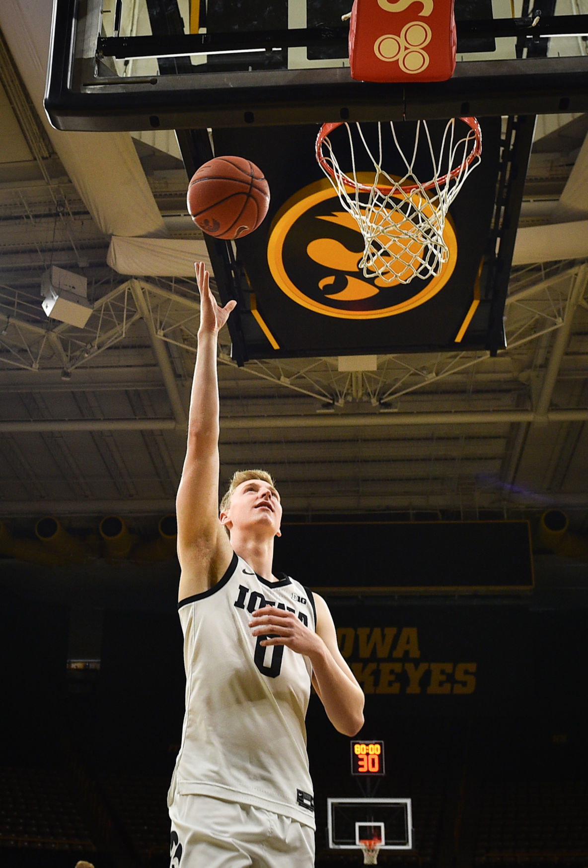 100919-qct-spt-iowa-hoops-media-050a.JPG